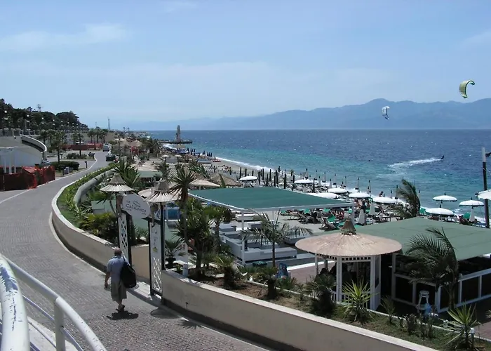 Waterfront Bed & Breakfast 3*